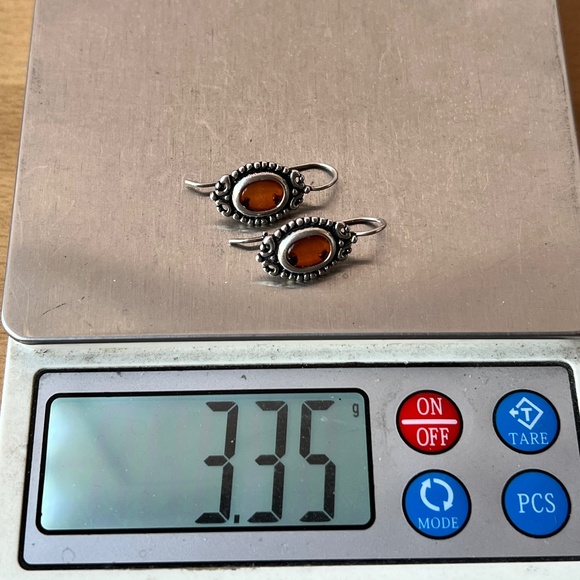 VINTAGE 925 STERLING SLVR OVAL AMBER SMALL ORNATE EARRINGS DROP DANGLE WIRE LOCK - Picture 8 of 16